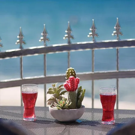 Apartment In Kastel Kambelovac